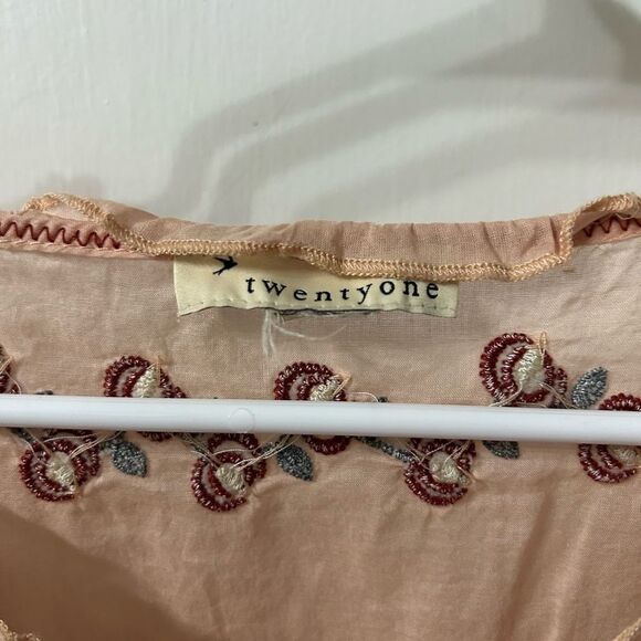 Embroidered Peach Blouse - Picture 2 of 3